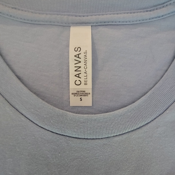 Disney tshirt size small NWOT - Picture 2 of 4